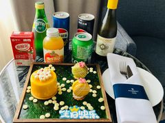 -上海漕河泾万丽酒店