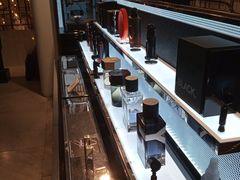 -SAINT LAURENT(海港城店)