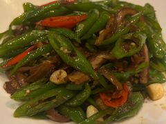 -黄泥岗·地道湖北菜(奥特莱斯店)