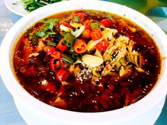 -山明水秀大饭店