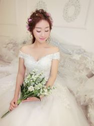 点击看大图 -艾米丽婚纱礼服