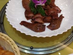-山明水秀大饭店