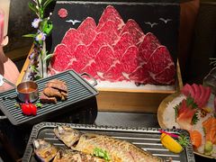 -蟹犇前•帝王蟹雪蟹(陆家嘴店)