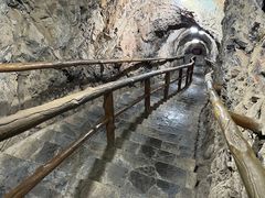 -龙水峡地缝景区