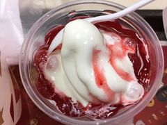 草莓圣代-肯德基(兴隆店)
