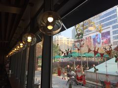 -星巴克(西藏路店)