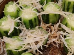 银鱼蒸丝瓜-沙龙酒家