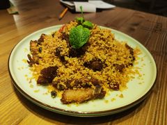 金牌蒜香骨-临界音乐酒馆·小龙虾·江湖菜(华熙LIVE·鱼洞店)