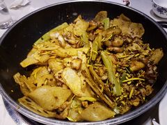 干锅牛蛙-蛙蛙叫干锅年代(簋街总店)