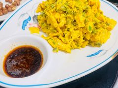 槐花炒鸡蛋-涵家味土菜馆·徽州一绝臭鳜鱼(三河古镇店)