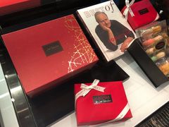 -Salon de The de Joel Robuchon(外滩18号店)