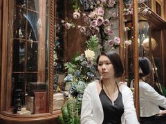 -秘密旅行Bonjour(黑金冠 江南西店)