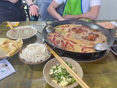 -黄潇洒老火锅(九眼桥宏济巷店)