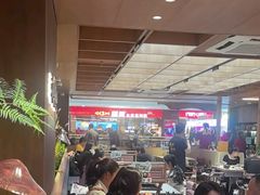 -老牌坊云南鱼豆花火锅(哈西万达店)