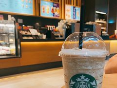 -星巴克(前滩世贸中心店)