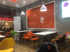 用餐区-张亮麻辣烫(三亚商品街店)