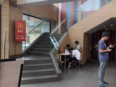 大堂-麦当劳(乳山路店)