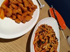 -渝信川菜 · 川味家常菜(财富购物中心店)