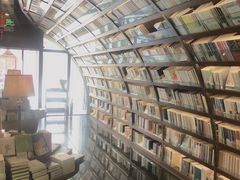 -钟书阁(珍园店)