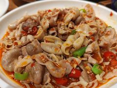 泡椒鱼杂手擀面-老板恋上鱼(高新万达店)