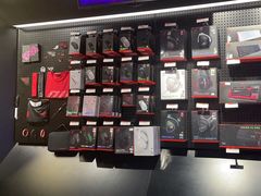 -ROG玩家国度(美罗城店)