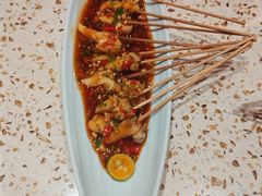 -小董哥烤串·爆汁大油边(故宫店)