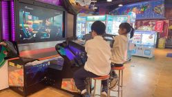 -卡通尼乐园(五彩世界店)