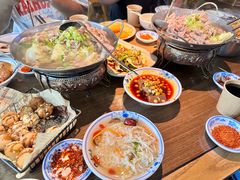 -肖四女乐山跷脚牛肉(南汇大学城生活广场店)