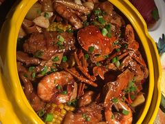 -多嘴超级肉蟹煲(杉杉国潮主题店)