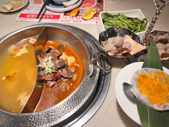 -左庭右院鲜牛肉火锅(浦江欢乐颂店)