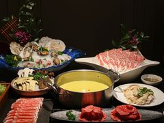 -鲜入唯煮·港式海鲜牛肉火锅(金宝街店)