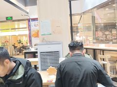 -魔都三兄弟酸辣粉·蘸卤炸串(虹桥万科店)