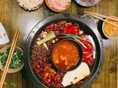 -黄潇洒老火锅(九眼桥宏济巷店)