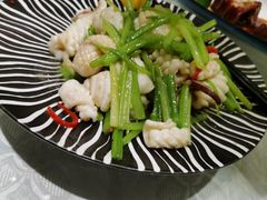 鳗球-金八仙酒店