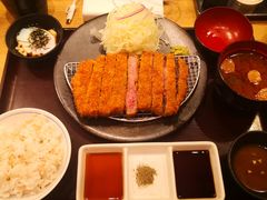 -牛カツ京都勝牛(河原町蛸薬師店)