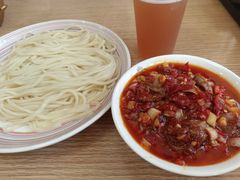 -歹歹的加个面过油肉拌面