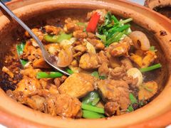 啫啫走地鸡-八府香鸭·啫啫煲(华山路店)