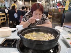 -烹然四季椰子鸡火锅(团结湖总店)