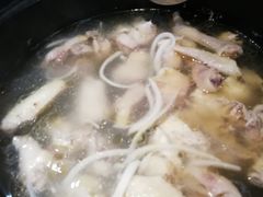 -东椰·海南椰子鸡火锅(朝阳门店)