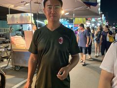 -六合夜市