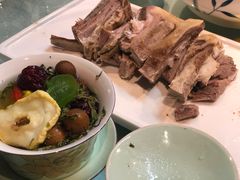 手抓羊肉-青海名吃尕张娃非遗烤肉(海湖总店)