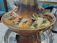 -一口猪海鲜浑锅·东北家常菜