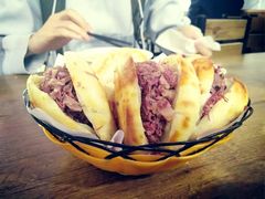 -闫家驴肉火烧(五四店)