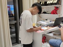 -肆兮眼镜·蔡司·徕卡战略合作店(大坪店)
