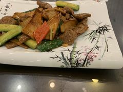 -粤色·老广州茶餐厅(河南商会大厦店)