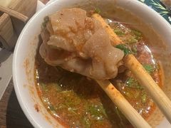 -尚尚仙·酸汤猪手·猪肚鸡火锅(华联万柳购物中心店)