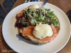 -ROAST coffee & eatery