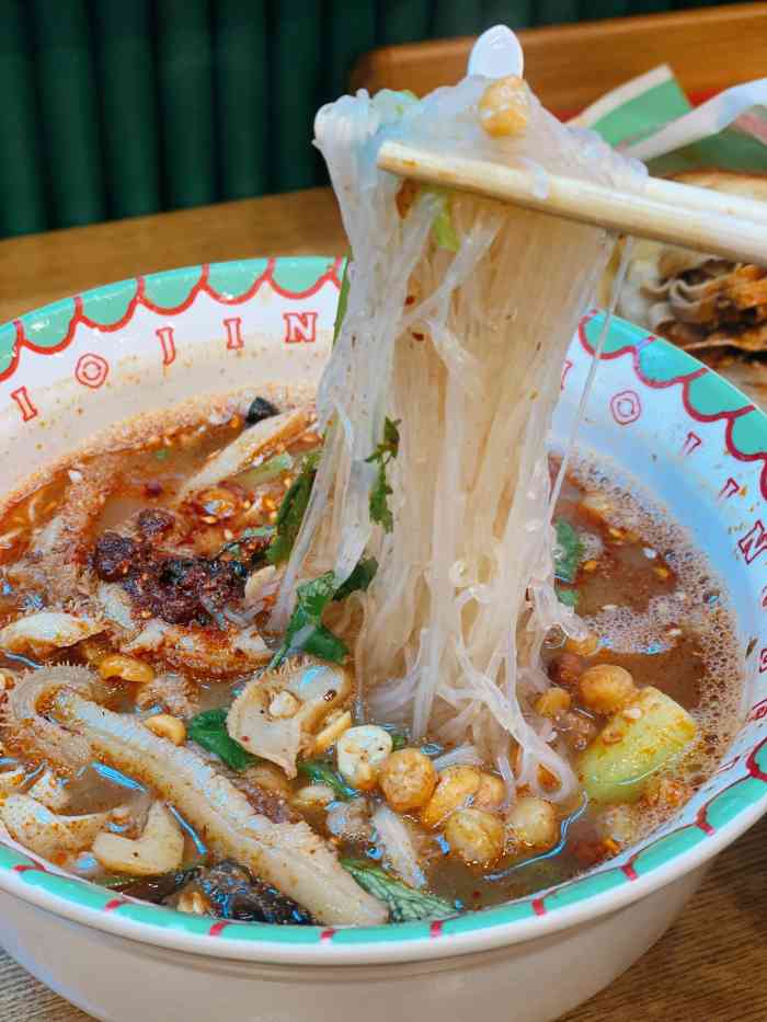 京辈爆肚粉(锦艺城店)-"这家店一下子就火起来了,一直都知道没有机.