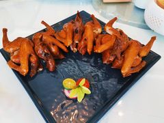 公馆乳鸽-世博源公馆·本帮融合菜·主题包厢·江景餐厅