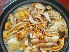 -菌之家·专业纯野生菌火锅·特色炒菌